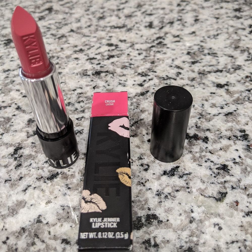 Crush Crème Lip Stick. Kylie Cosmetics